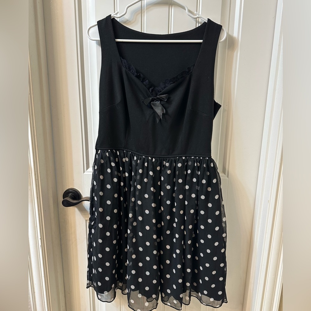 Deasly Dames polkadot babydoll dress